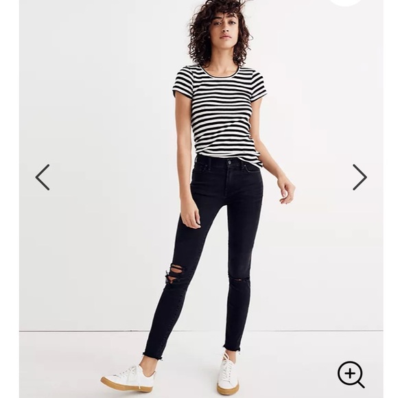 Madewell 9” Mid Rise Skinny Jeans in Black Sea